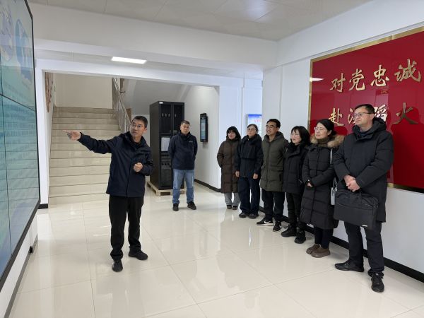 介绍昆明中心站相关情况